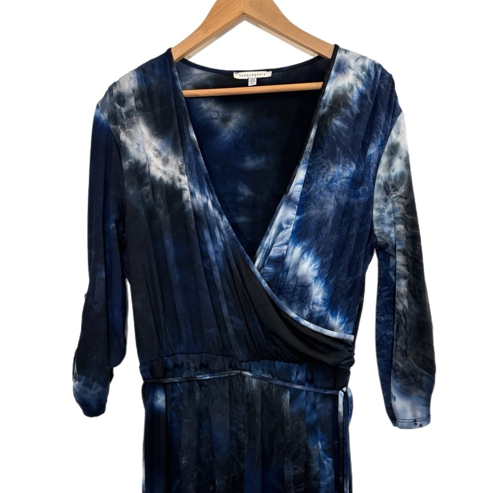 Tash + Sophie blue tie dye 3/4 sleeve wrap front jumpsuit - Picture 3 of 6